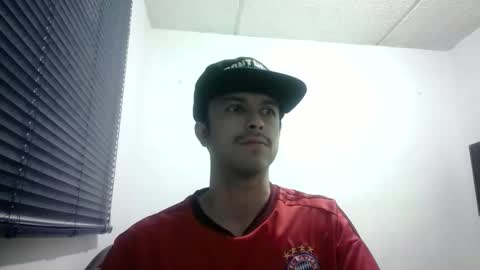 Snapshot of sperm_donor94 chatting on October 20, 2025, 5:35 pm sperm_donor94 online show from October 20, 2025, 5:35 pm