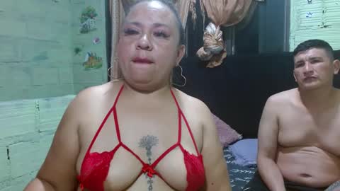 Snapshot of sphiaandmarc chatting on January 25, 2025, 5:18 am sphiaandmarc online show from January 25, 2025, 5:18 am