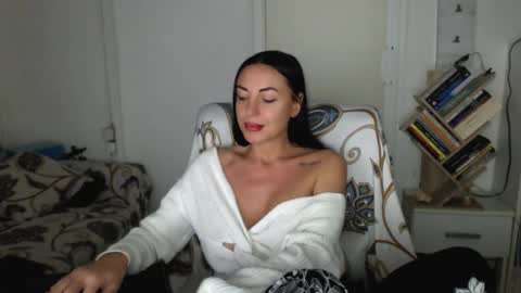 Carla online show from September 26, 2025, 2:21 pm