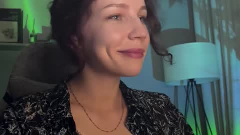 Snapshot of spicy___caramel chatting on November 8, 2025, 4:51 pm spicy___caramel online show from November 8, 2025, 4:51 pm