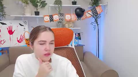 Snapshot of spicy_lexi chatting on October 17, 2025, 6:27 am spicy_lexi online show from October 17, 2025, 6:27 am