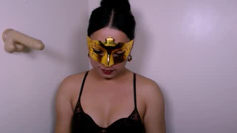 spicyhotchicks online show from January 18, 2026, 11:19 pm