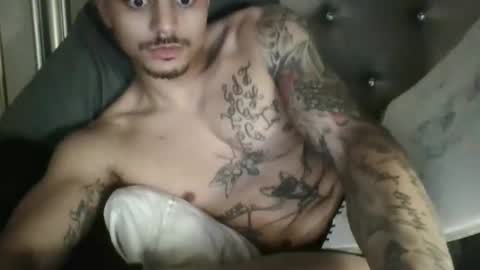 Snapshot of spicypapi9411 chatting on March 10, 2026, 1:32 am spicypapi9411 online show from March 10, 2026, 1:32 am