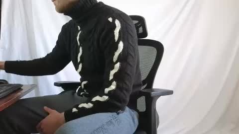 Marco. When Im offline you can view premium content in bio online show from November 30, 2025, 8:51 am