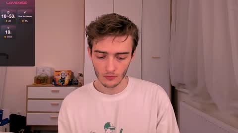 Snapshot of spider___man chatting on November 26, 2025, 5:14 pm Spidey online show from November 26, 2025, 5:14 pm