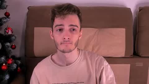 Snapshot of spider___man chatting on December 19, 2025, 2:35 pm Spidey online show from December 19, 2025, 2:35 pm