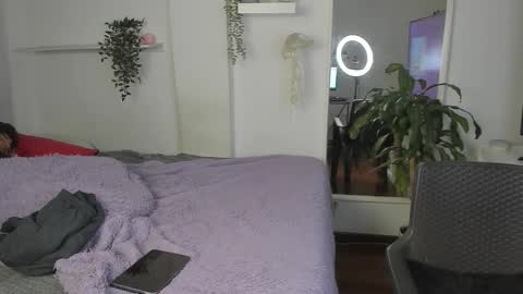 Snapshot of spider_baby_ chatting on December 5, 2025, 12:52 am spider_baby_ online show from December 5, 2025, 12:52 am