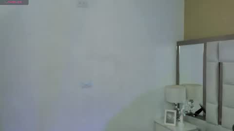 Snapshot of spider_webbed chatting on June 19, 2026, 12:09 pm Spider online show from June 19, 2026, 12:09 pm