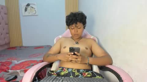 Snapshot of spiderdann_01 chatting on March 5, 2026, 2:18 am spiderdann_01 online show from March 5, 2026, 2:18 am