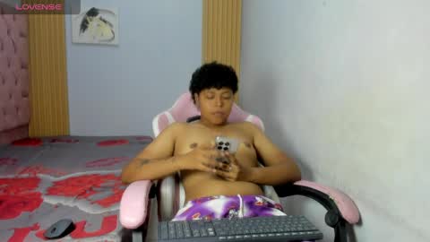Snapshot of spiderdann_01 chatting on March 27, 2026, 2:17 am spiderdann_01 online show from March 27, 2026, 2:17 am