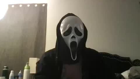Snapshot of spiderspunk_172 chatting on February 5, 2025, 2:19 am Ghost Face666 online show from February 5, 2025, 2:19 am