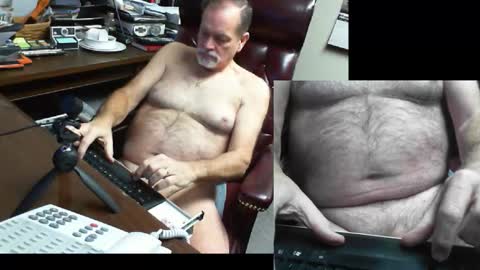 Snapshot of spitfire1964 chatting on February 26, 2025, 10:42 pm Spitfire online show from February 26, 2025, 10:42 pm