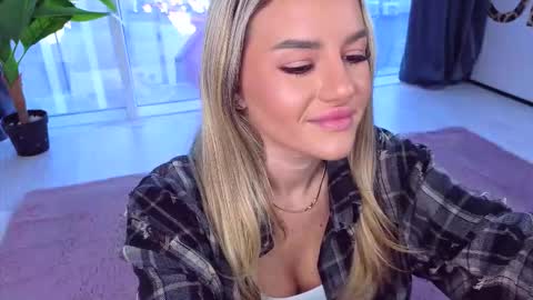 Snapshot of spoilm3mor3 chatting on November 24, 2025, 10:59 am Anna online show from November 24, 2025, 10:59 am