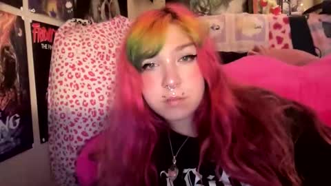 Snapshot of spookysanrihoe chatting on April 28, 2026, 4:56 pm Pixie online show from April 28, 2026, 4:56 pm