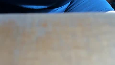 MicroClit online show from April 6, 2026, 1:23 pm