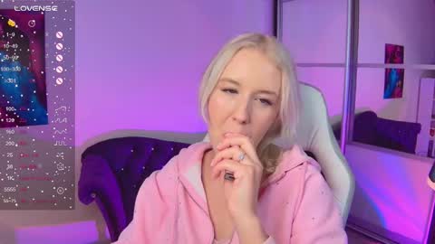 Snapshot of springajara chatting on September 19, 2025, 8:20 pm Vetta online show from September 19, 2025, 8:20 pm