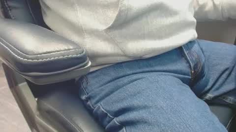 Snapshot of squirrelly82 chatting on October 10, 2025, 6:51 pm make me cum c2c talk to me online show from October 10, 2025, 6:51 pm