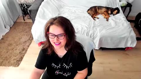 Snapshot of squirt_kimmm chatting on September 17, 2025, 6:48 am Kim online show from September 17, 2025, 6:48 am