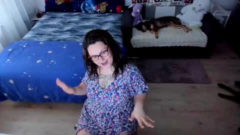 Snapshot of squirt_kimmm chatting on November 28, 2025, 10:29 am Kim online show from November 28, 2025, 10:29 am