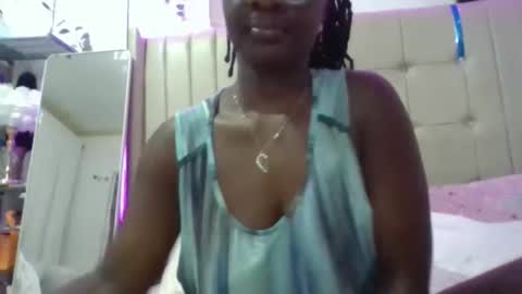 Juicy online show from May 27, 2026, 5:43 pm