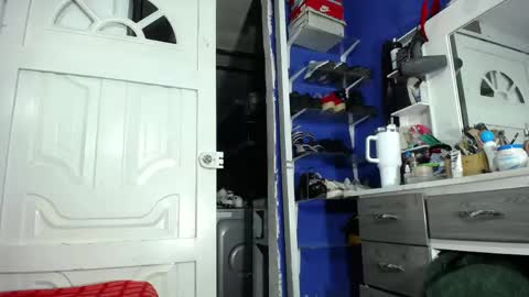 squirter_girl69 online show from April 24, 2026, 5:54 am