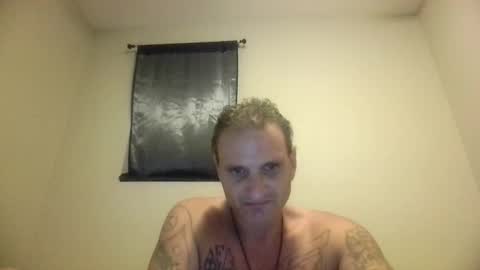 Snapshot of squirtn4mee chatting on October 17, 2025, 10:40 am Squirtn4mee online show from October 17, 2025, 10:40 am