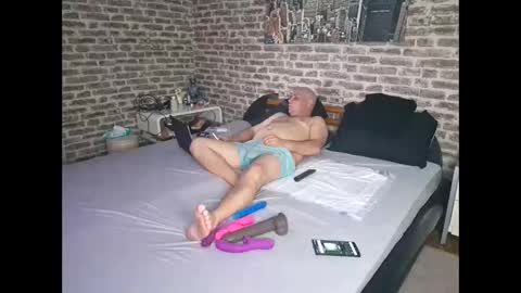 Snapshot of squirtpassion1 chatting on April 10, 2026, 8:24 pm squirtpassion1 online show from April 10, 2026, 8:24 pm