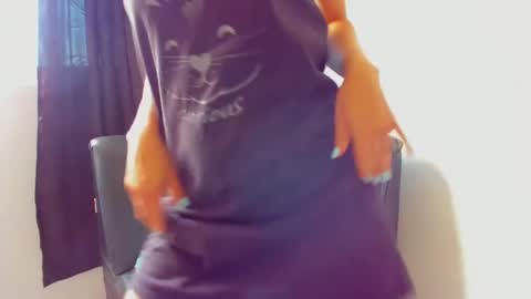 Tati online show from February 19, 2025, 4:11 pm