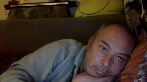 srekos38 online show from January 5, 2025, 8:10 pm