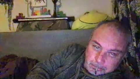 Snapshot of srekos38 chatting on February 1, 2026, 12:09 am srekos38 online show from February 1, 2026, 12:09 am