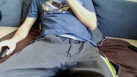 Snapshot of srevinu chatting on November 19, 2025, 8:47 am Srevinu online show from November 19, 2025, 8:47 am