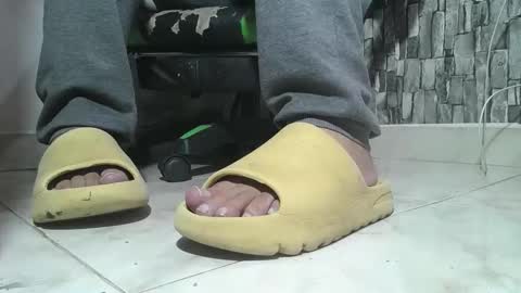 sr master cum its my old account online show from December 15, 2025, 8:13 pm