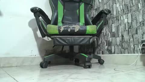 sr master cum its my old account online show from December 23, 2025, 8:01 am