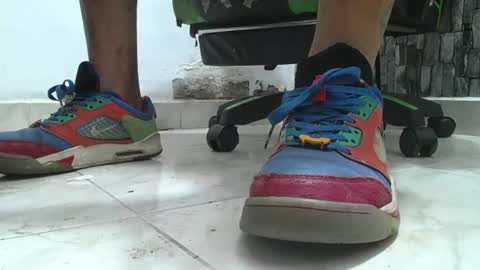 sr master cum its my old account online show from June 26, 2026, 12:15 am
