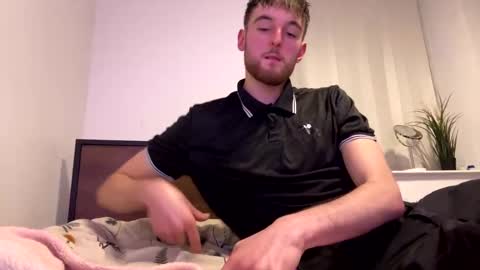 Snapshot of srr23man chatting on December 16, 2025, 6:35 pm srr23man online show from December 16, 2025, 6:35 pm