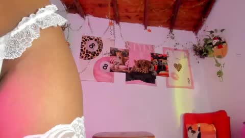 Snapshot of srsexy98 chatting on October 30, 2025, 12:12 am srsexy98 online show from October 30, 2025, 12:12 am