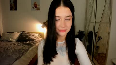 Snapshot of ssash1mii chatting on April 20, 2026, 9:49 pm Hey guys i miss you so much online show from April 20, 2026, 9:49 pm