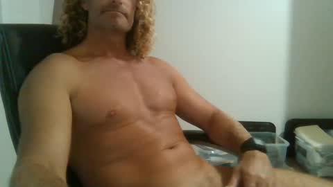 Snapshot of ssurferladd chatting on March 7, 2025, 8:13 am Riv online show from March 7, 2025, 8:13 am