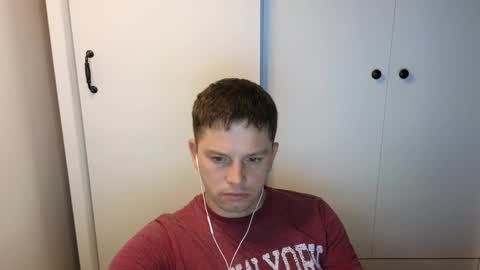 Snapshot of st1vemaster01 chatting on October 8, 2025, 4:15 pm st1vemaster01 online show from October 8, 2025, 4:15 pm