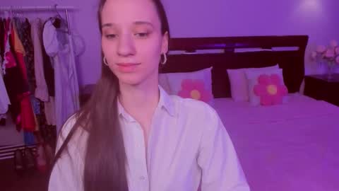 StaceyCutie online show from February 19, 2026, 5:42 pm