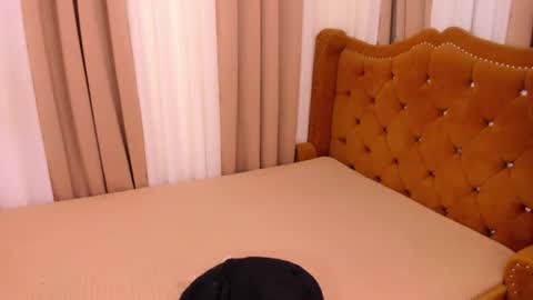 staceymariemojic online show from July 24, 2026, 2:09 am