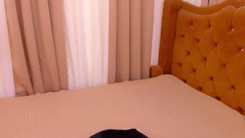 staceymariemojic online show from August 3, 2026, 9:18 pm