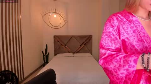 Stacy Woods online show from July 28, 2026, 12:48 pm