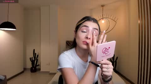 Stacy Woods online show from July 30, 2026, 11:42 am