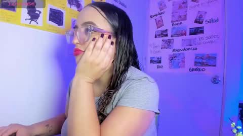 Snapshot of stacy_millerr chatting on March 27, 2026, 11:54 am Stacy Boobs online show from March 27, 2026, 11:54 am