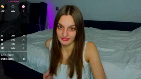 Sexy lips online show from June 26, 2026, 10:03 pm