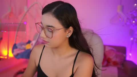 stacycooper_ online show from June 2, 2026, 7:05 pm