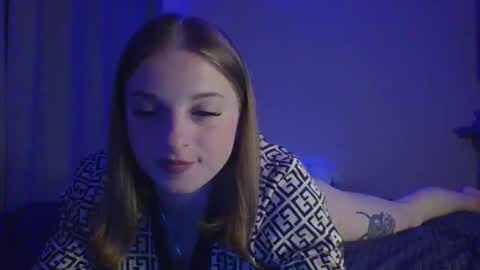 star_girlish online show from October 3, 2025, 8:17 pm