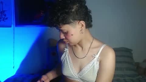 Snapshot of star_scar333 chatting on February 10, 2026, 3:32 am Star Scar online show from February 10, 2026, 3:32 am