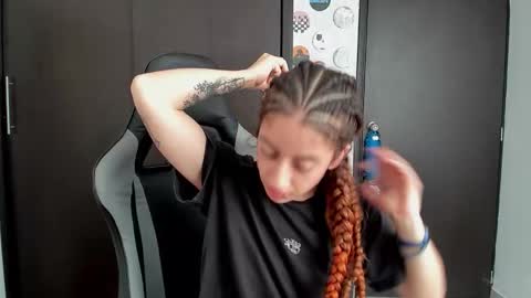 star_shooting online show from October 4, 2025, 9:24 pm